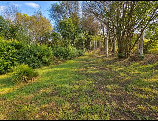 1,672M² VACANT LAND FOR SALE IN ROTHDENE